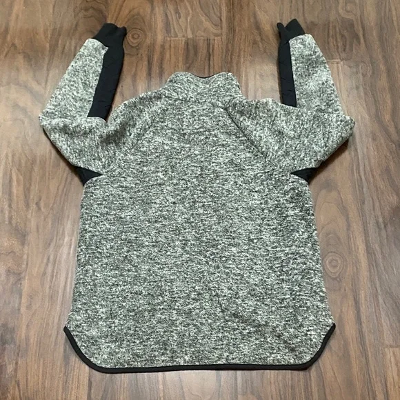 Abercrombie & Fitch Gray Fleece Black Quilted Pullover Sweater - Picture 8 of 8